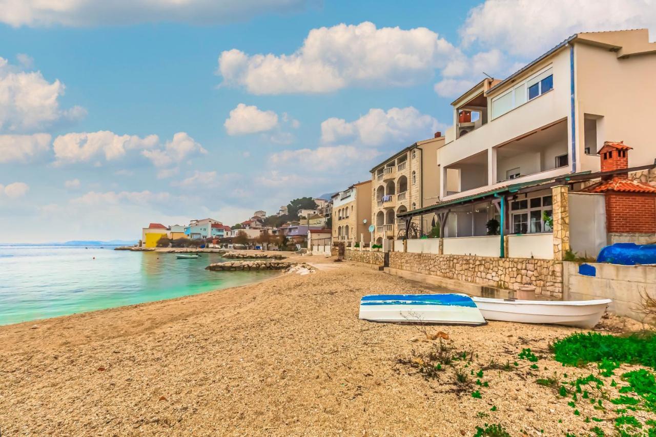 Beachfront Apartment Jesenice  Exterior foto